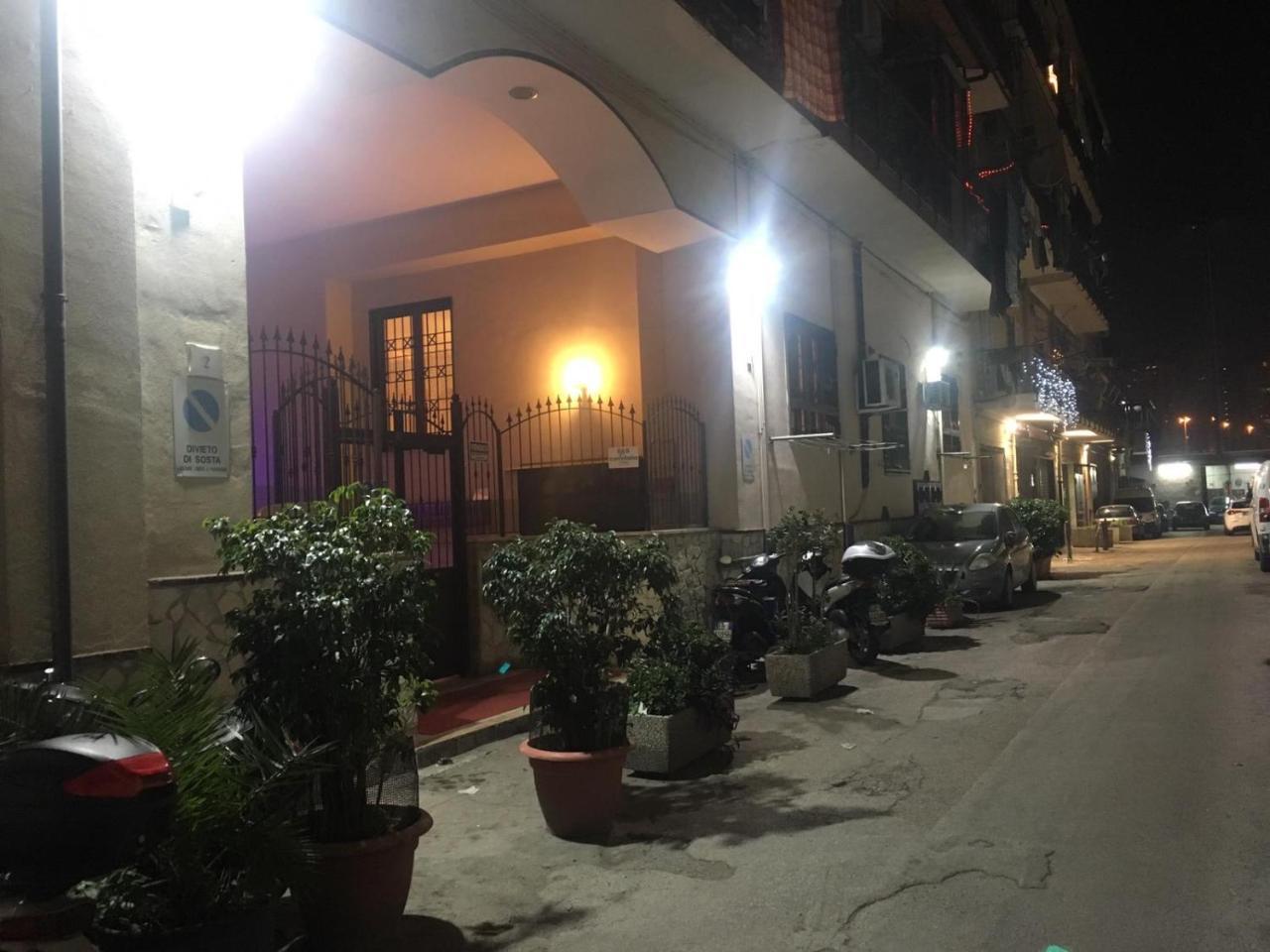 Convitalia Bed and Breakfast Napoli Eksteriør billede